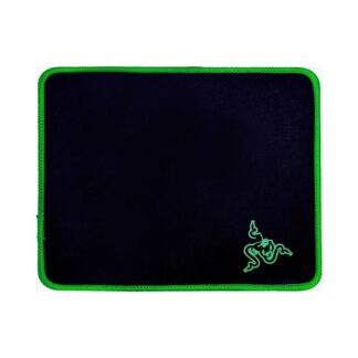 alfombrilla de ratón (mousepad) de tipo gaming de color negro con borde verde y el logotipo de Razer impreso en la esquina